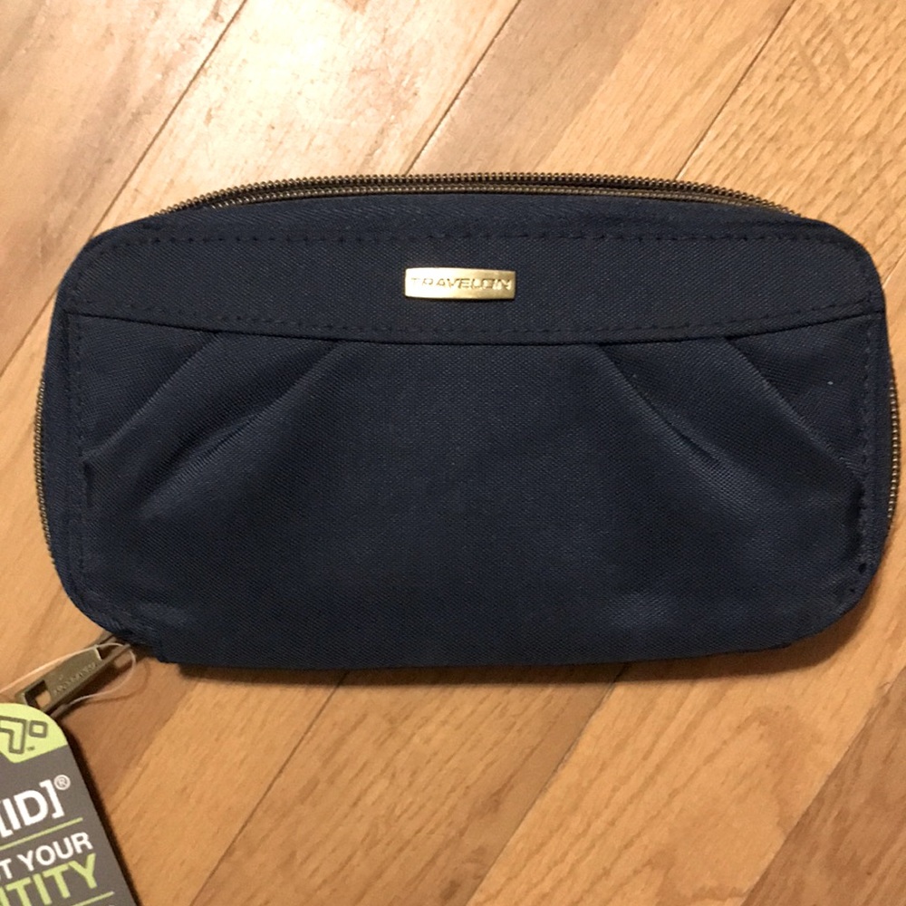 Travelon RFID wallet